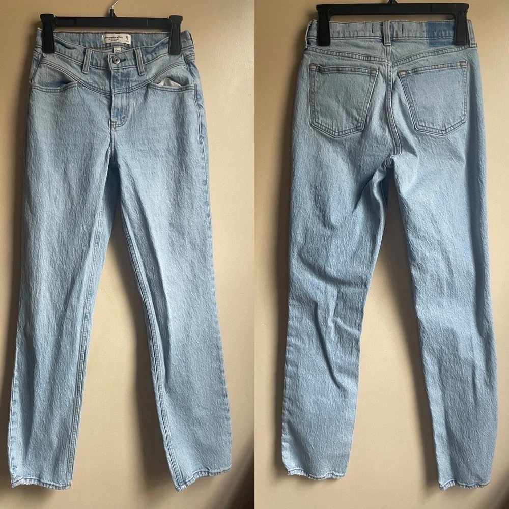 Abercrombie & Fitch the 90s Straight Mid Rise Jeans Light Wash Size 0L